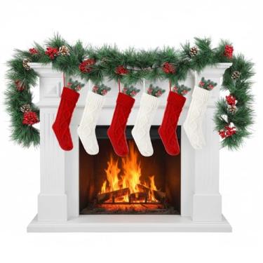 Imagem de Shappy Conjunto de 6 meias de Natal grandes de 45,7 cm para presentes a granel com guirlanda de ramos de pinheiro artificial 2 m meia de Natal com bagas vermelhas pinhas (vermelho, branco)