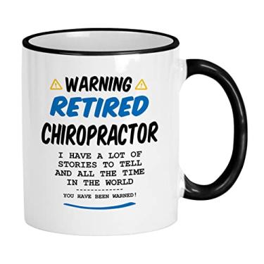 Imagem de Casitika Presentes engraçados de quiroprático aposentado. Caneca de café de aposentadoria de quiropraxia de 325 ml. Copo para colega de trabalho aposentado.
