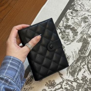 Imagem de Carteira feminina de couro genuíno com dobra dupla/tripla - Suporte minimalista para cartão de crédito com bloqueio de RFID e bolso para moedas, Preto, Casual