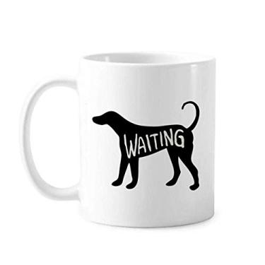 Imagem de Caneca natural de cerâmica com contorno de cachorro de animal preto e porcelana