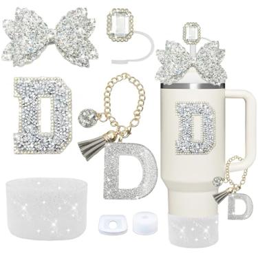Imagem de Conjunto de acessórios para copos Stanley de prata, 7 peças, decorações de iniciais para Stanley Cup 850 g/1,134 g, inclui tampa de canudo de joia, tampa à prova de derramamento, pingente de alça
