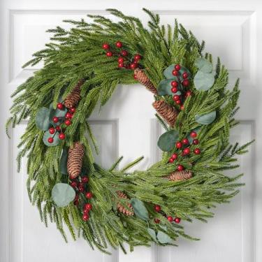 Imagem de Decorações de Natal – Guirlanda de Natal artificial de pinheiro Norfolk de 55 cm com pinhas, eucalipto e frutas vermelhas, perfeita para porta da frente – decoração de férias internas e externas para