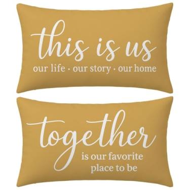Imagem de HERHOME Amarelo mostarda This is us/Together is Our Favorite Place to be Farmhouse Capas de almofada decorativas 12 x 20 conjunto de 2, capas de almofada ao ar livre para cama de casa sofá XHP-314-12