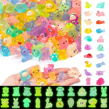 Imagem de VZZNN Pacote com 400 mini animais de resina brilhantes – no escuro pequenas figuras em miniatura ornamentos pato filhote de cachorro bebê dinossauro bebê golfinho capivara – para miniatura paisagem