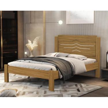 Imagem de Cama Para Quarto Tamanho De Casal Tradicional Com Pés Sofia Freijo Det