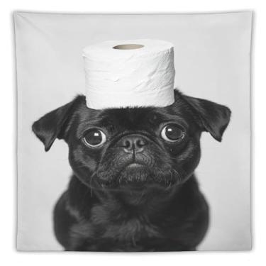 Imagem de Tapeçaria de chapéu de papel higiênico de cachorro Pug preto e branco impressão artística para quarto sala de estar dormitório decoração de casa com design engraçado de pequeno animal de estimação