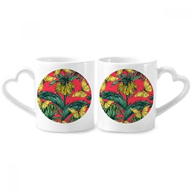 Imagem de Conjunto de canecas de porcelana para casal de borboletas rosa com alça de coração