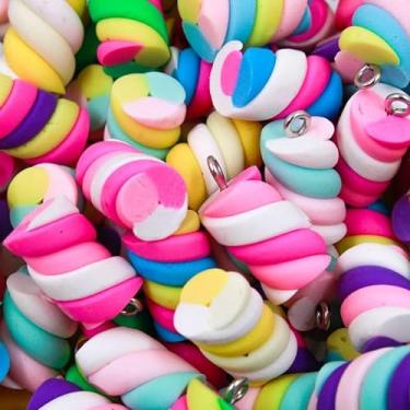 Imagem de Pingente Resina Variados Personagem Doces Flores - 4 Unidades (MARSHMALLOW)