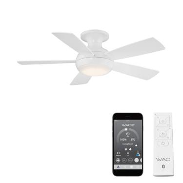 Imagem de Ventilador de teto WAC Smart Fans Odyssey para ambientes internos e externos, 5 lâminas, montagem embutida para casa inteligente, 111,8 cm, branco fosco com kit de luz LED de 3000 K e controle remoto