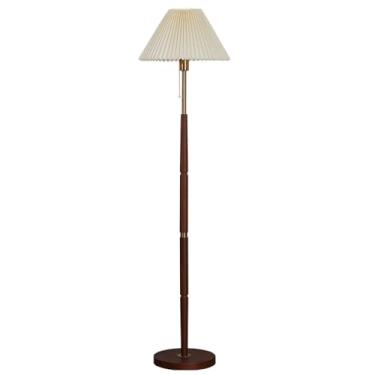 Imagem de Luminária de chão moderna e minimalista com cúpula de tecido plissado, estrutura reta em madeira maciça polida, ideal para leitura em ambientes internos. Perfeita para quarto e sala de estar