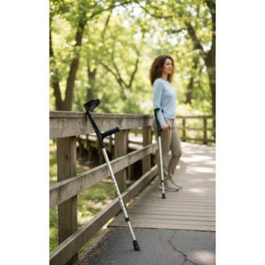 Imagem de 2x Muleta Canadense Ajustável Leve Alumínio Suporte 120kg - Congratula