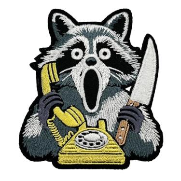 Imagem de Patch de filme de terror de 8,89 cm, emblema bordado de guaxinim com cara de fantasma do Dia das Bruxas, inspirado em filmes de terror, presentes temáticos de terror, presentes de guaxinim