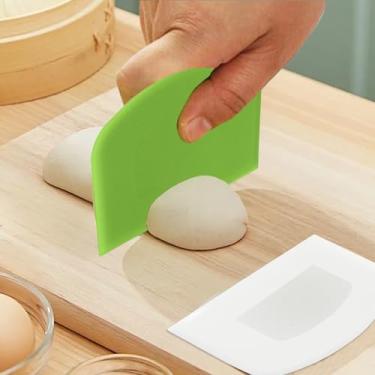 Imagem de 2 peças de raspador de massa de plástico flexível, ferramentas antiderrapantes de escultura e modelagem (branco e verde)