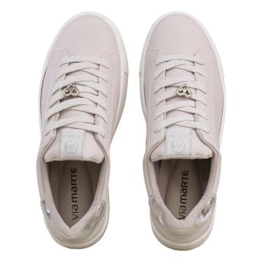 Imagem de Tênis Casual Branco e Dourado Solado Listrado | Via Marte-Feminino