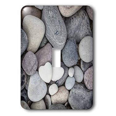Imagem de 3dRose (lsp_266520_1) Interruptor de alternância única Dois corações de pedra branca dispostos em seixos cinza liso