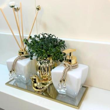 Imagem de Combo Luxo para Lavabo com Difusor, Saboneteira, Bandeja Vaso e Enfeite Decorativo + Combo de Varetas - Coleção Marrocos (Dourado)