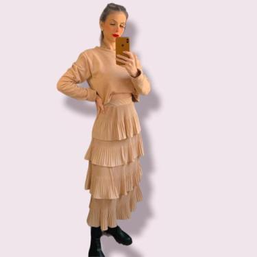 Imagem de Saia Midi Plissada Babados 4 Camadas Tecido Premium - RsStore, Nude, P