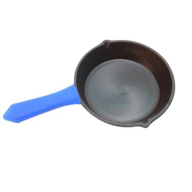 Imagem de MYNAKSHA Frigideira antiaderente pré-temperada de ferro fundido com base de indução de toque suave, frigideira resistente a arranhões e abrasão para cozinhar e fritar (preto_15 cm) feita à mão