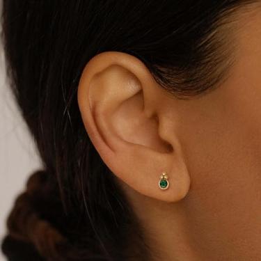 Imagem de Brincos de costas planas para mulheres, brincos de pino plano, brincos de prata com costas planas, zircônia cúbica verde, standard, Aço inoxidável, Sem pedra preciosa