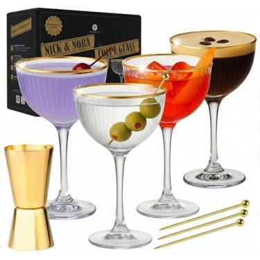 Imagem de VEMACITY - Conjunto de copos Nick & Nora de copos canelados de 118 a 145 g com aros dourados, jigger e 4 palhetas - Artigos de vidro art déco vintage para negronis, mini martinis e mais - Conjunto de