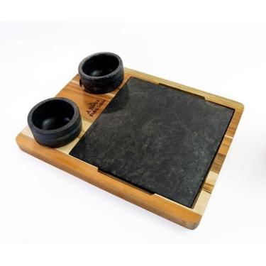 Imagem de Tábua Quadrada E Duas Cumbucas Suporte De Madeira 20X20Cm