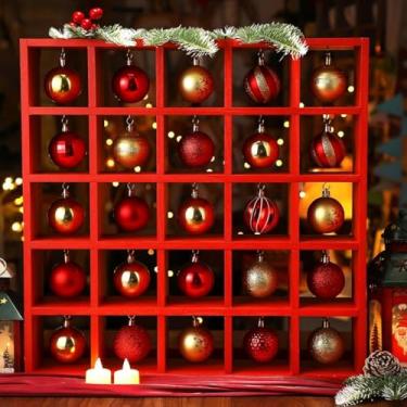 Imagem de Cinnvoice Suporte de madeira para exibição de enfeites de Natal para exibição de bolas de Natal, armário para decoração de parede faça você mesmo, presente (vermelho, 25 compartimentos)