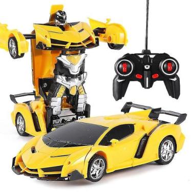 Imagem de Transformação de carro-robô de brinquedo com controle remoto em escala
