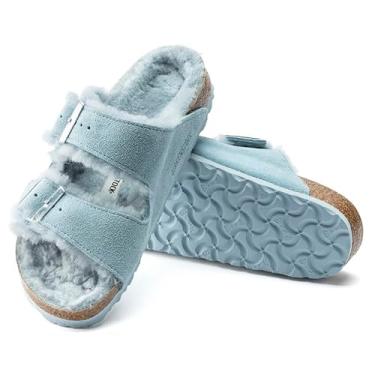 Imagem de Birkenstock Sandálias femininas Arizona Shearling, azul claro/azul claro, 35 M EUA