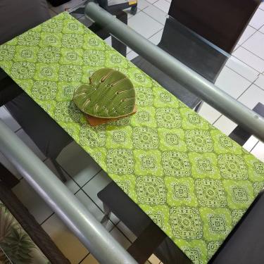 Imagem de Caminho de Mesa Tipo Trilho Bandana Verde Limão1,38cm x 40cm