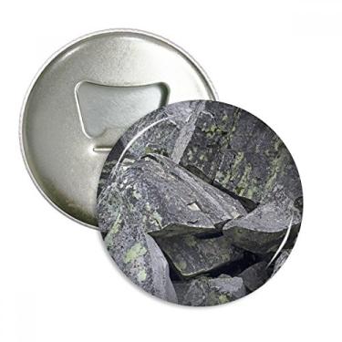 Imagem de Peças de pedra escura papel de parede rachaduras musgo abridor de garrafas ímã de geladeira emblema multifuncional