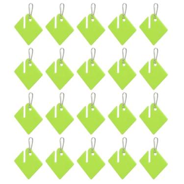 Imagem de PATIKIL Etiquetas de chave de plástico com fenda, 20 peças de etiquetas para pendurar com ganchos de metal para identificação, etiquetas de chave em massa para bolsa de armário de academia, verde
