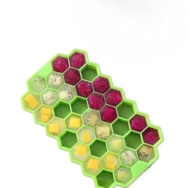 Imagem de Forma de Gelo Silicone Chocolate Bombom Drink Whisky Top Hexagono Colméia 37 Cavidades(1)