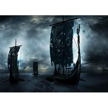 Imagem de Loccor Tecido de 2,1 x 1,5 m de pano de fundo de navio viking à noite três piratas à vela no oceano fundo fantasia navio viking escuro pano de fundo Halloween tema pirata decorações de festa adereços
