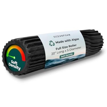 Imagem de Oceanfoam Rolo de maré macio (preto e mármore de carvão) – Rolo de espuma de baixa densidade para fisioterapia, dor nas costas, exercícios e alongamento – textura ondulada – Yoga e bem-estar – Tamanho