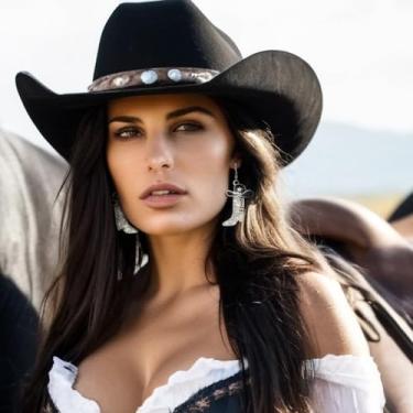 Imagem de Brincos femininos de vaqueira de strass com glitter, letra de Howdy ocidental, brincos de chapéu esmaltado de caubói com estrela brilhante, rodeio country, roupas de festa de concerto, joias, One size