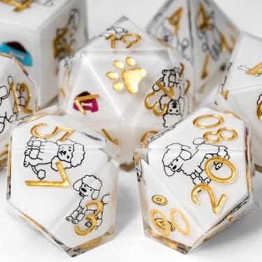Imagem de GU BEI TE DND Dice Set 7-Pcs, Sharp Edge Cute Dog Style Resin Dice Polyhedral Resin Sharp Edge Dice for Roleplaying Games Dungeons and Dragons RPG MTG Table Games（Poodle）