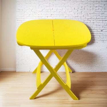 Imagem de Mesa Dobrável de Plástico Resistente Prática Barata Tampo em Plástico Estrutura em Plás...