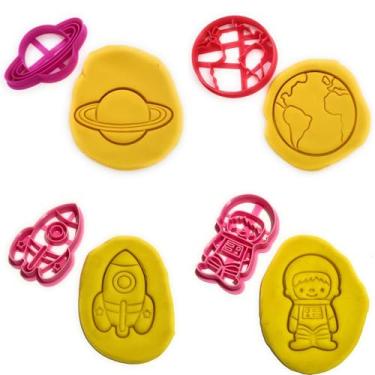 Imagem de Conjunto de cortadores de biscoito T3D Space Adventure – Terra, Astronauta, Saturno e Rocket Ship 4 peças divertidas, adequado para bolos, molde de biscoito e fondant para petiscos caseiros, cães