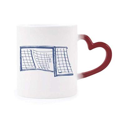 Imagem de Caneca de futebol azul com padrão de rede sensível ao calor vermelha que muda de cor