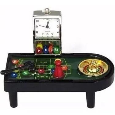 Imagem de Relógio Mesa Miniatura Aço Roleta Cassino Poker Fichas Carta