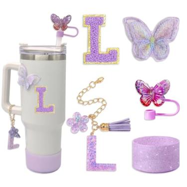 Imagem de Conjunto de acessórios Stanley Cup para Tumbler Stanley, incluindo capa de canudo de borboleta de 10 mm, pingentes de letras de copo, bota de silicone brilhante, adesivo de letras e adesivo bordado de