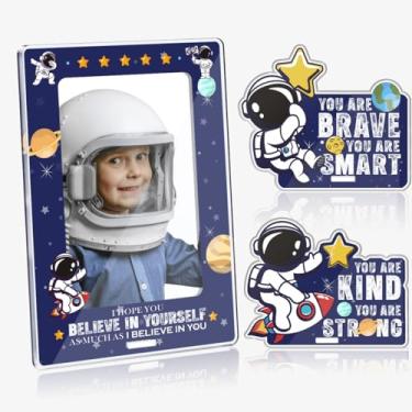 Imagem de pertnate 3 peças de presente de aniversário Spaceman para meninos corajosos Spaceman, porta-retrato acrílico para foto de 10 x 15 cm