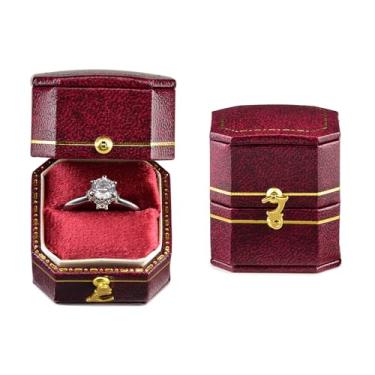 Imagem de TAIMY Caixa de anel de casamento estilo vitoriano clássico, caixa de anel de presente feita à mão tamanho de bolso pequena caixa de joias de lembrança (vermelho, octógono quadrado)