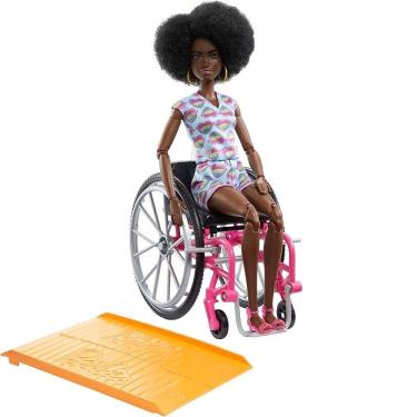 Imagem de Barbie Fashionista Cadeira de Rodas Negra HJT14 - Mattel