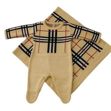 Imagem de Saída Maternidade Xadrez de Tricot Luxo Bebê Menino e Menina