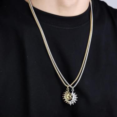 Imagem de Um par de colares assimétricos de sol e lua com design assimétrico, presente perfeito para o Dia dos Namorados