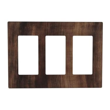 Imagem de Vghoko Capas decorativas para porta de celeiro de madeira marrom rústica casa de fazenda 3 Gang Gfci placa de parede interruptor de luz triplo capas de placa de interruptor para decoração de banheiro