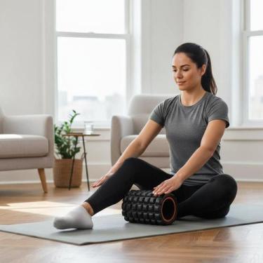 Imagem de Mini Rolo de Liberação Miofascial com Ranhuras Preto e Laranja 15cm Ma