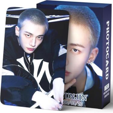 Imagem de Stray Kids Photocards 127 PCS Stray Kids Hollow Photo Cards Stray Kids Dominate World Tour Photocards lomo Card Gift Lomo Cards Merch for Stray Kids Boys and Girls (Hyunjin)