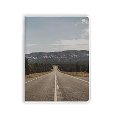 Imagem de Diário de capa macia para caderno de viagem com céu e floresta